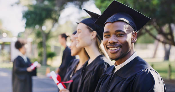 15 High-Paying Jobs in Canada Without a University Degree